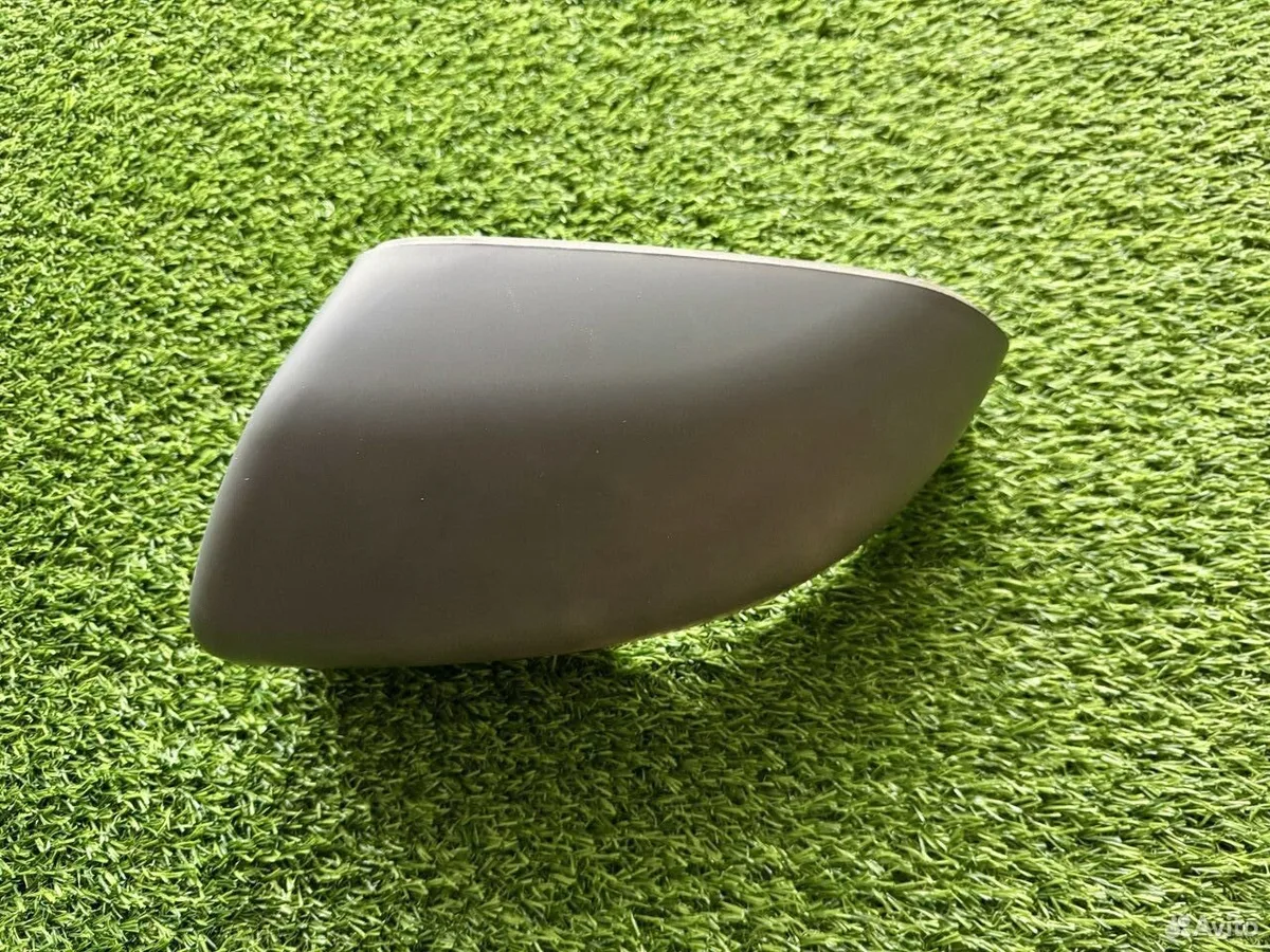 Крышка левого зеркала Range Rover Evoque